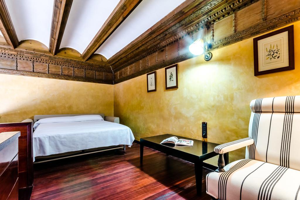 Hospederia Palacio Papa Luna Illueca Dış mekan fotoğraf